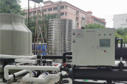 注塑行業(yè)選水溫機還是油溫機？哪個更好？